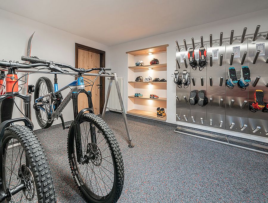 Our changing room, ski, board and bike depot